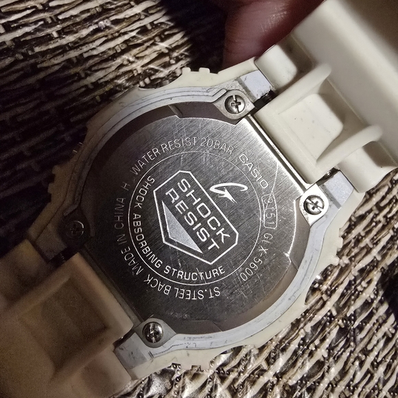 G-Shock White GLX-5600-7. Moon Phase & Tide Graph. - Picture 4 of 10